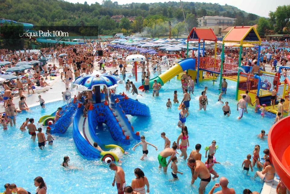 Holiday Wing Apartment 2 Jagodina Buitenkant foto